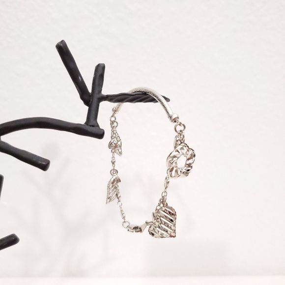 18K RGP Hearts & Flowers Simple Bracelet - Picture 2 of 6